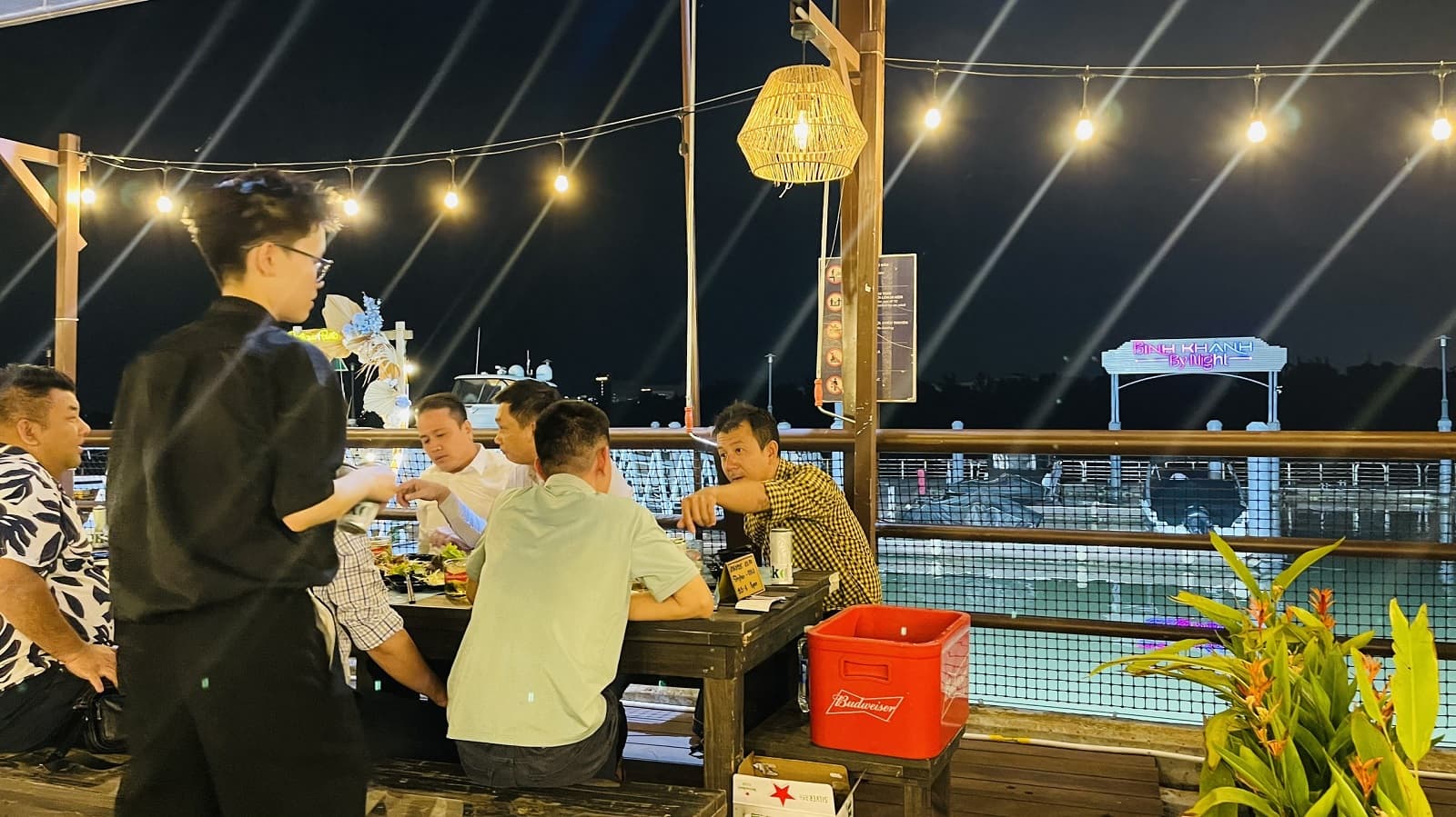 Boat House bistro Quận 2