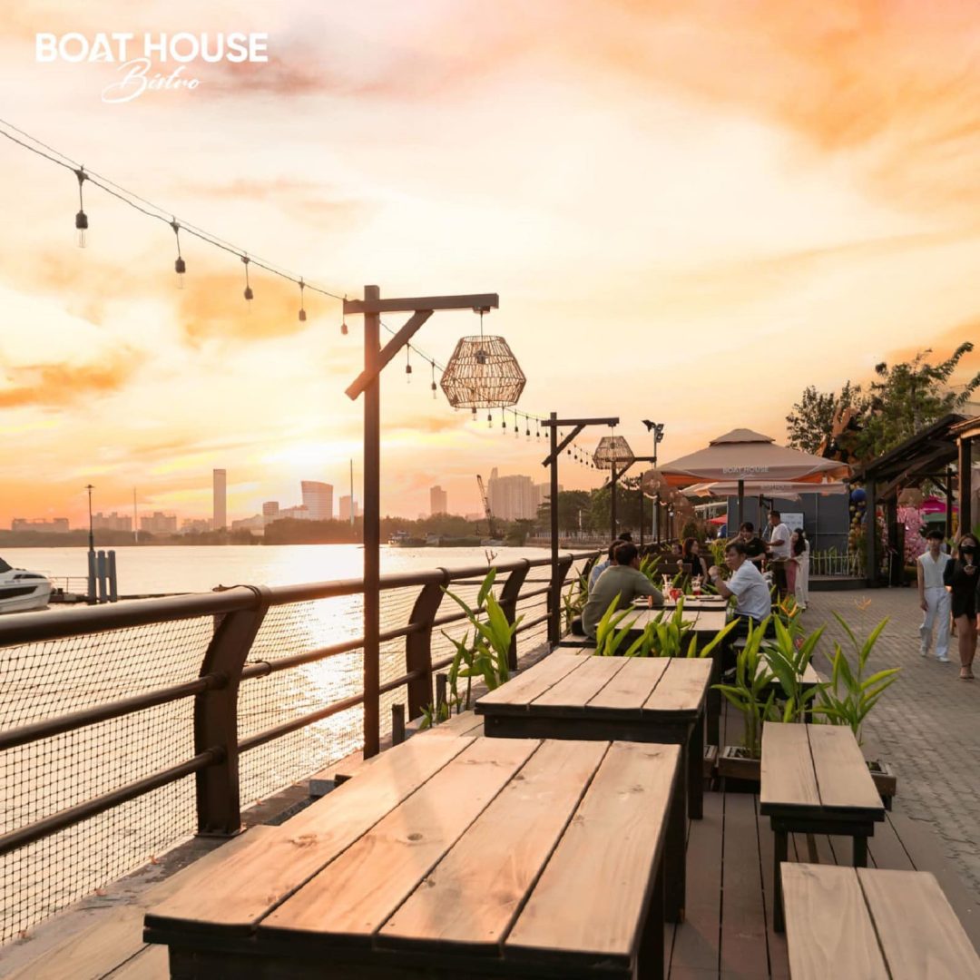 Ẩm Thực Boat House bistro Quận 2