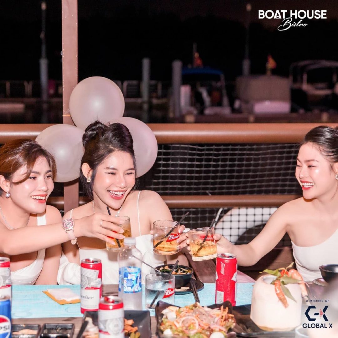 Ẩm Thực Boat House bistro Quận 2