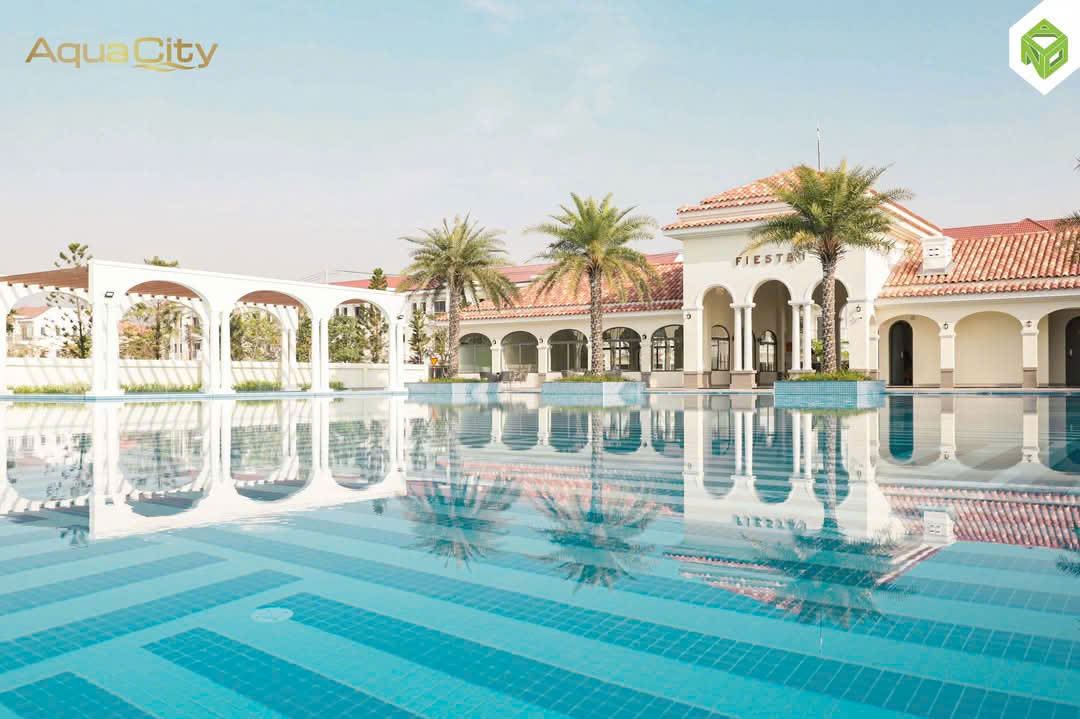 Nhà Mẫu Aqua City